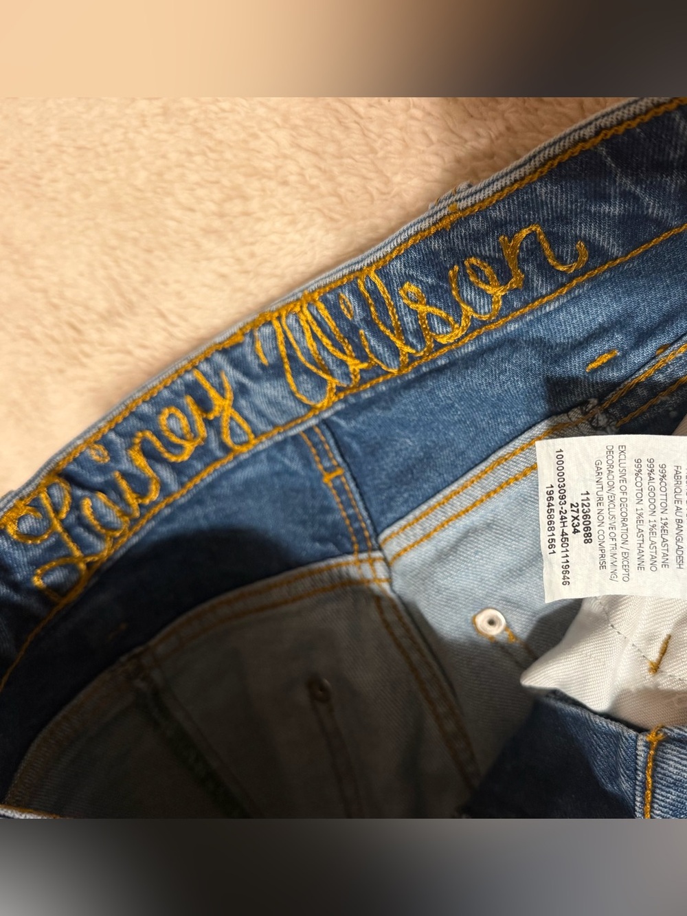 Lainey Wilson x Wrangler Patchwork Jeans - Picture 3 of 3